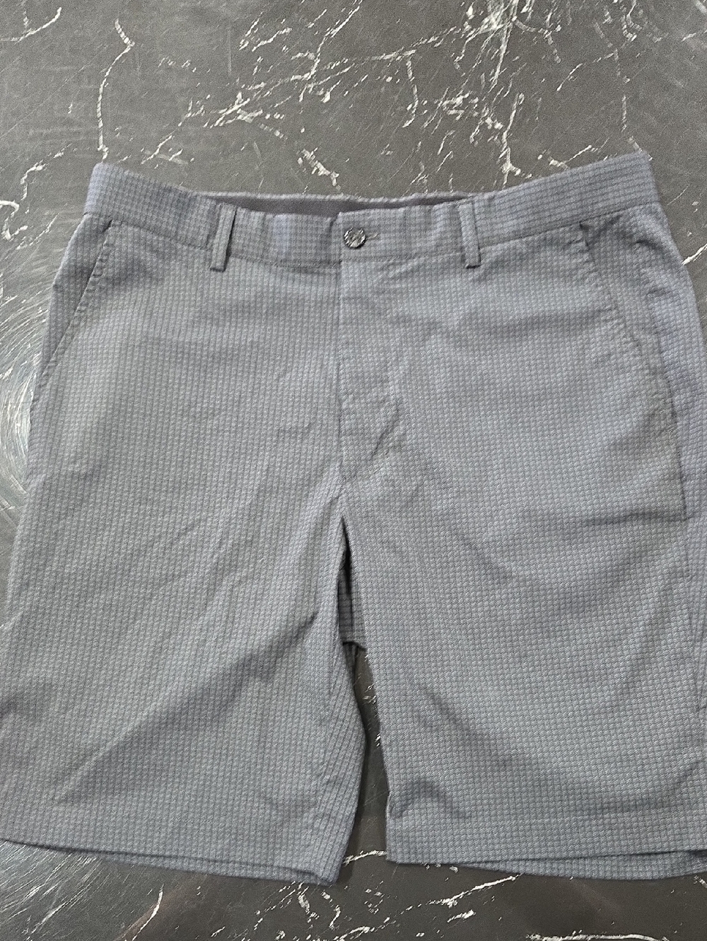 Greg Norman Dark Gray Textured Men's Shorts Size 34